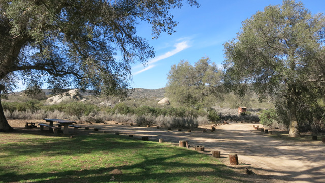 boulder-oaks