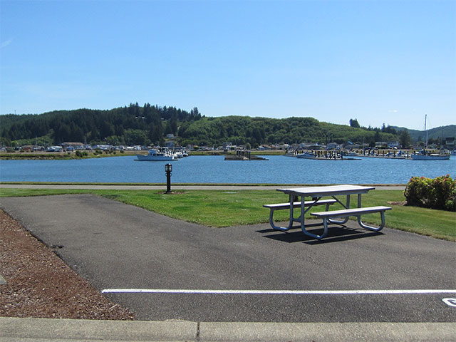 winchester-bay-rv-resort-oregon