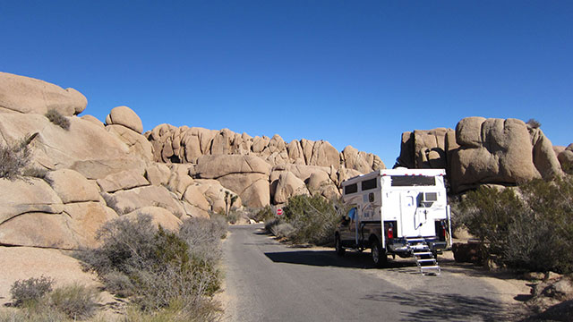jumbo-rocks-campground