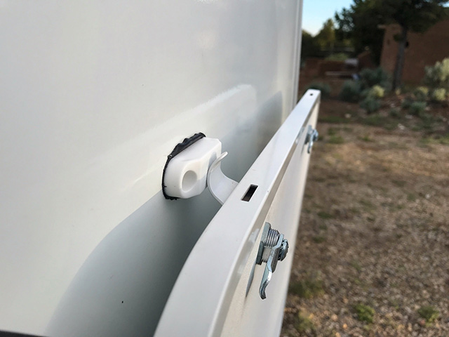 magnetic door catch