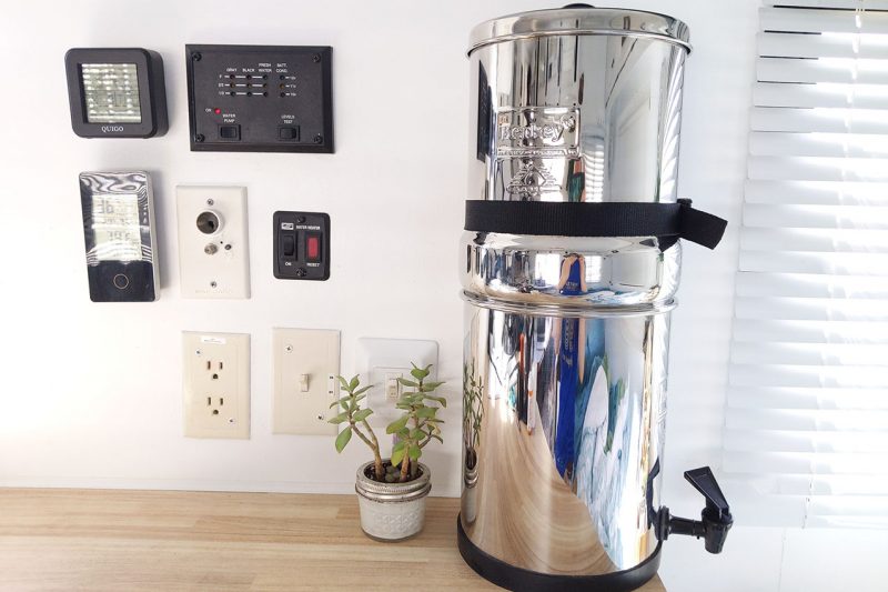Travel Berkey Gravity-Fed Water Filter with 2 Black Berkey