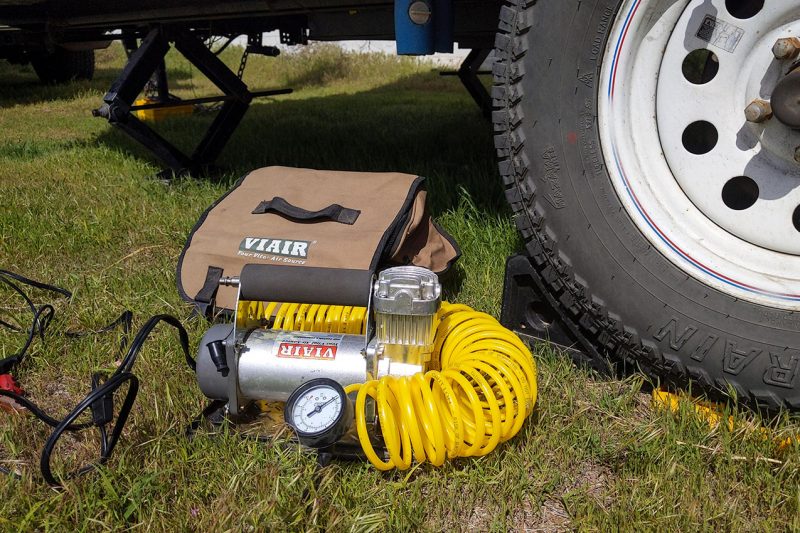VIAIR 400P Portable Compressor