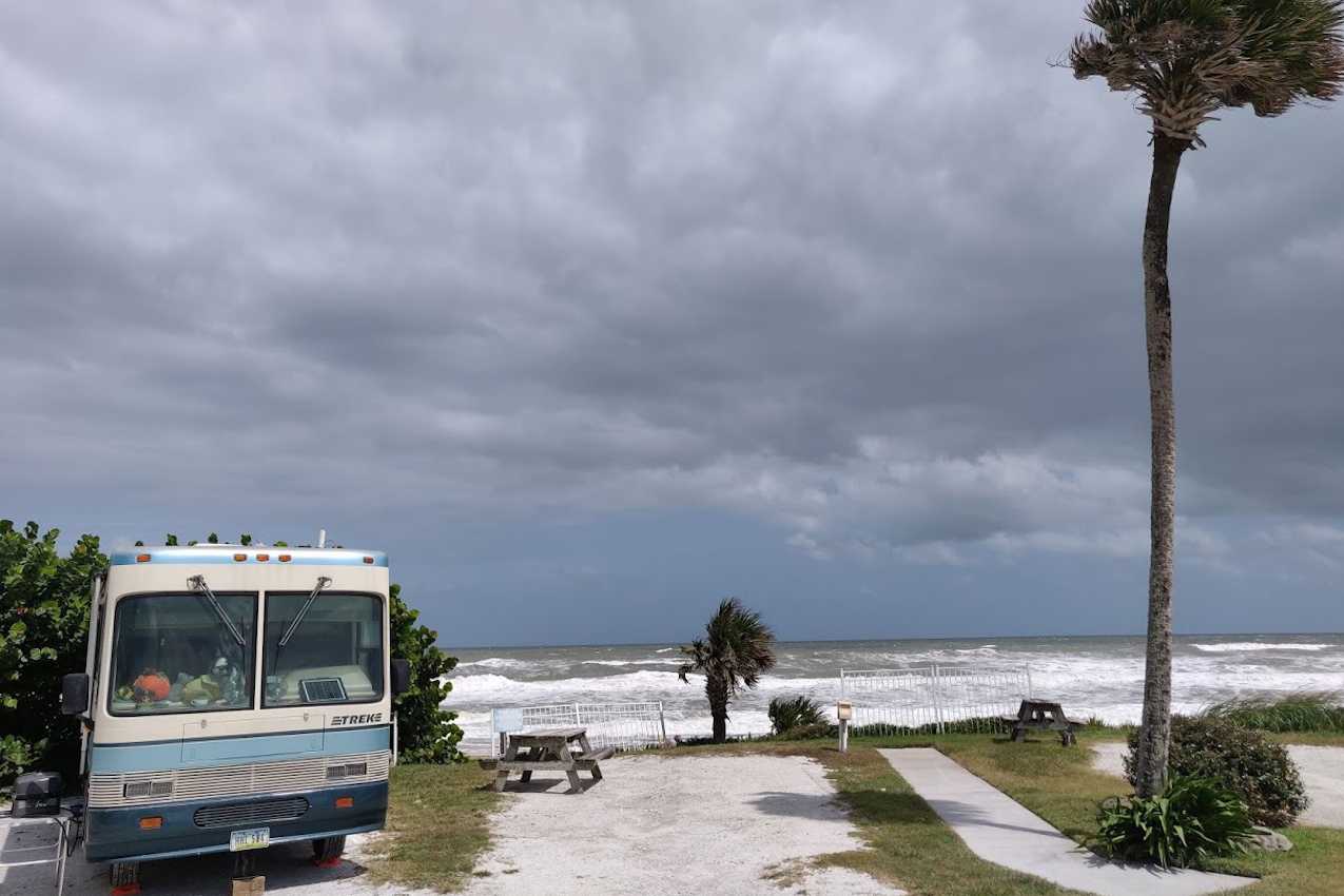 Coral Sands Oceanfront RV Resort