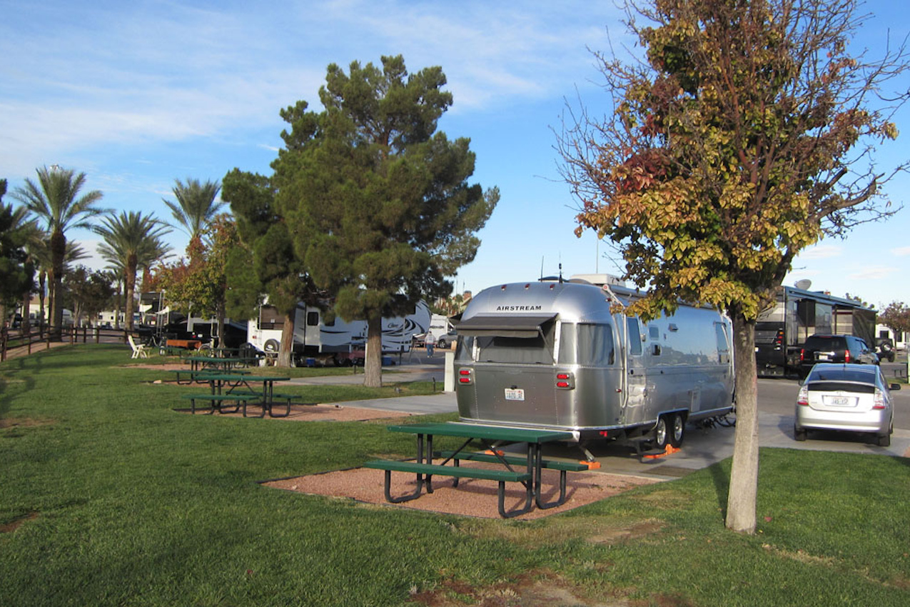Oasis Las Vegas RV Resort