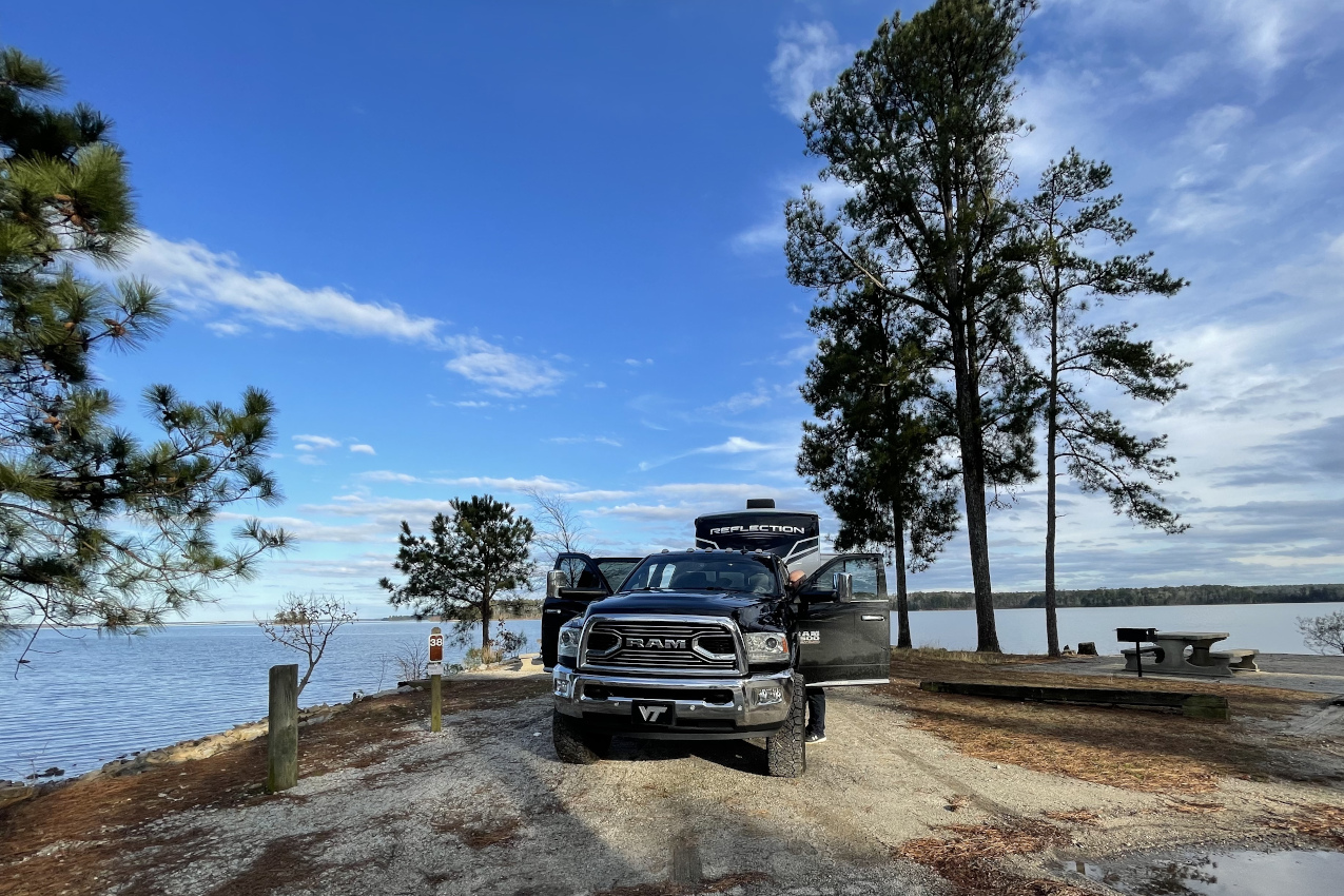 Mistletoe State Park