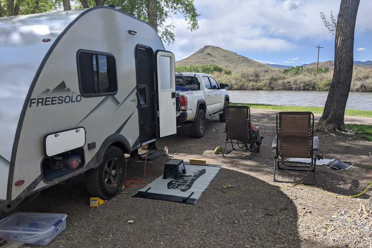 Woods & River RV Park