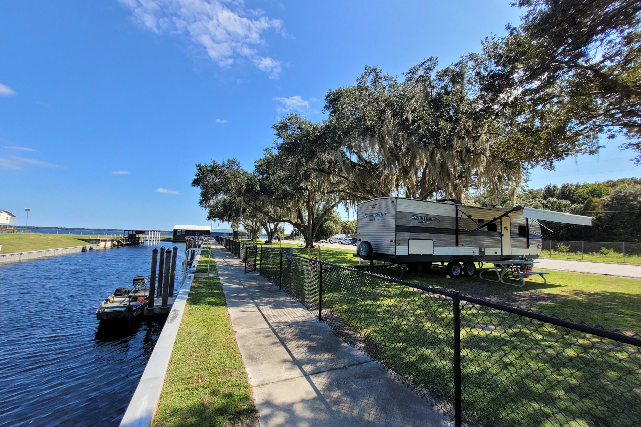 Port Hatchineha Campground