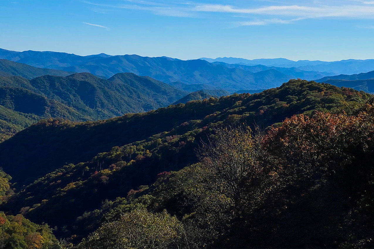 View of mountains in Great Smoky Mountains National Park/